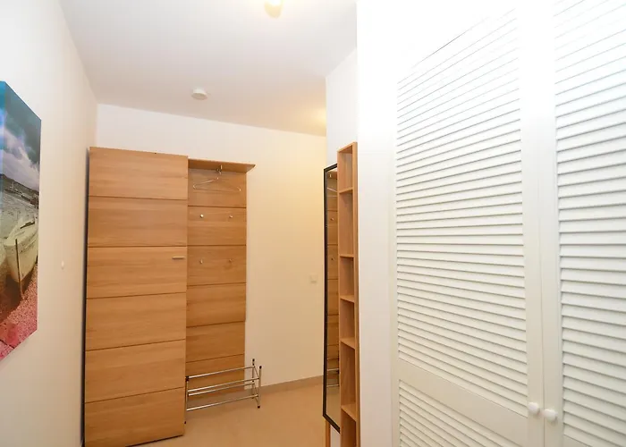 Annika - Apt. 02 Willa